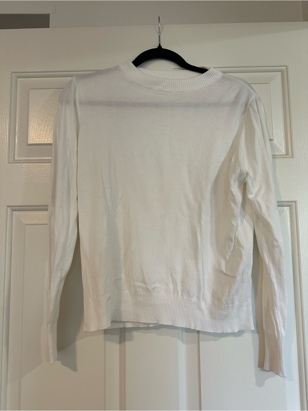 Women's White Long Sleeve Crewneck Top